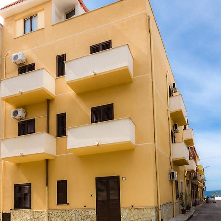 Casa Vacanze Biondo トラッペート エクステリア 写真