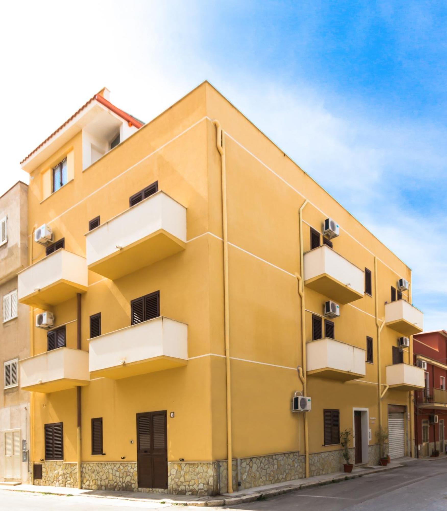 Casa Vacanze Biondo トラッペート エクステリア 写真
